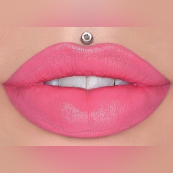 CULT OF ROSES Jeffree Star Velvet Trap - Picture 1 of 4